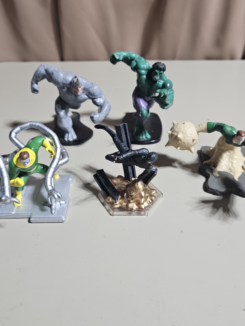 Marvel Mini Figure Bundle with Green, Silver, Gray, Black, Cream Accents